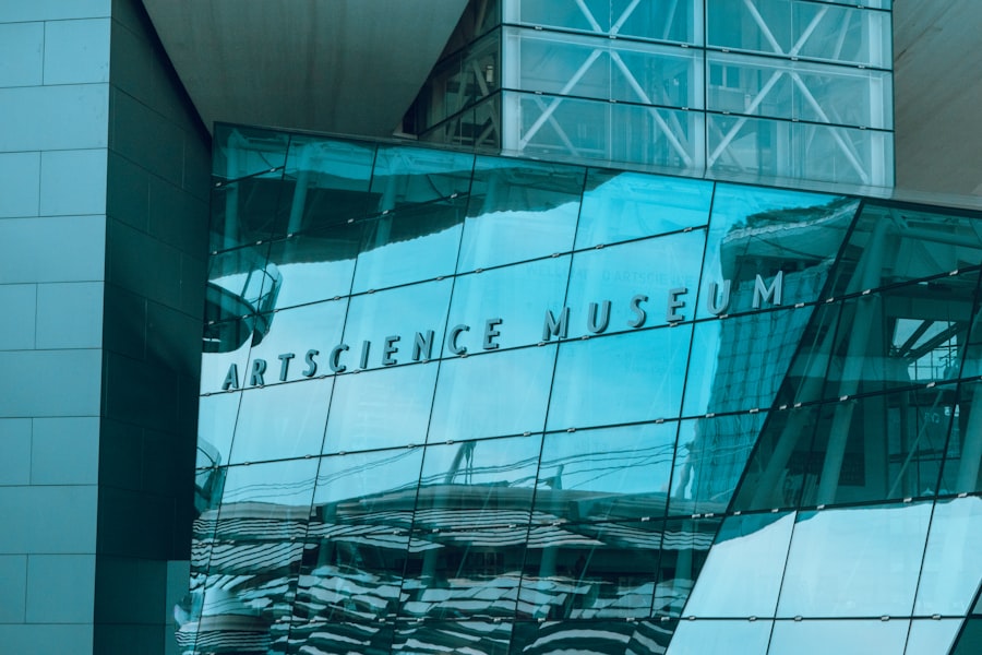 Photo AR Enhancing Museum Tours