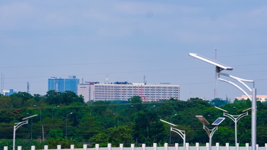 Photo Drones for Inspecting Renewable Energy Infrastructure