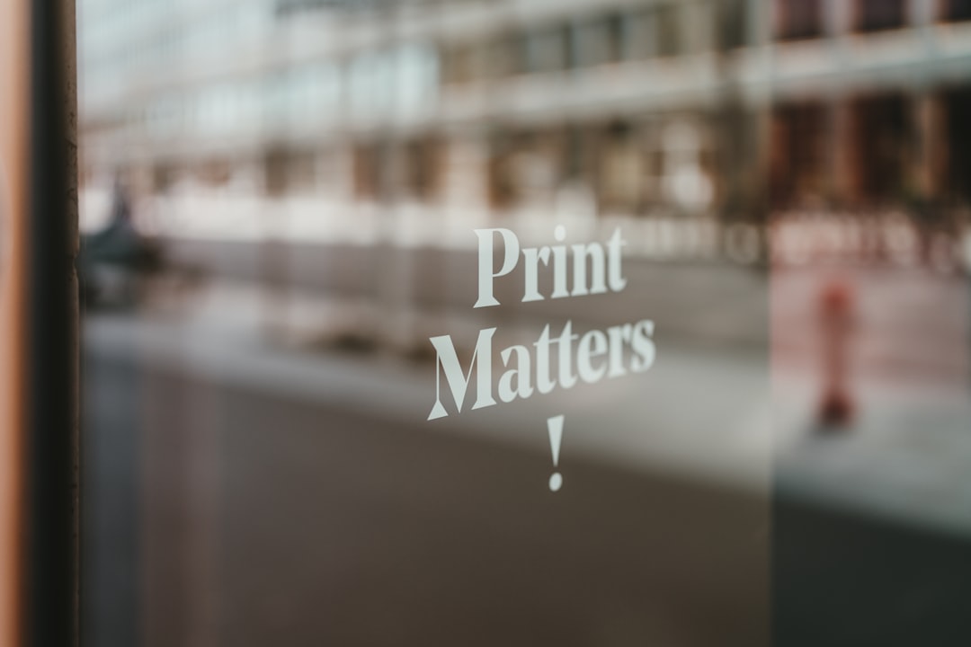Photo Programmable Matter