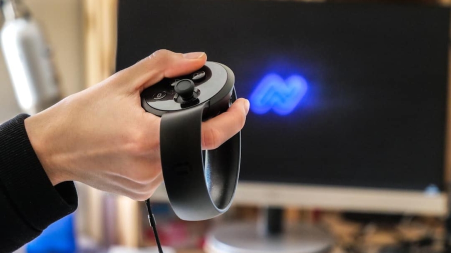 Photo Intuitive Gesture Controls