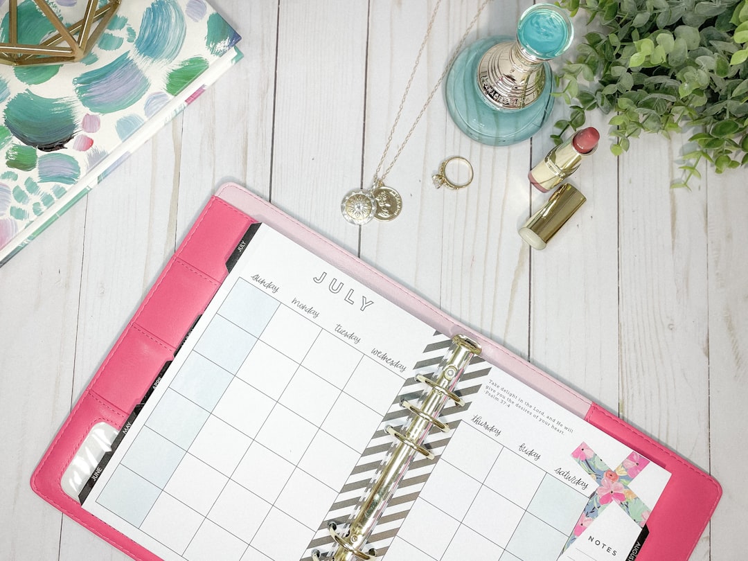 Photo Minimalist Task Trackers