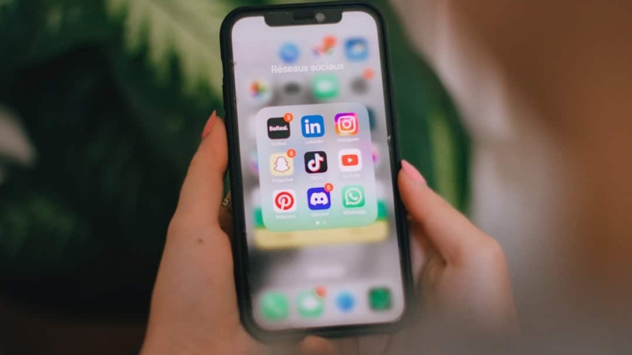 Photo Community Management