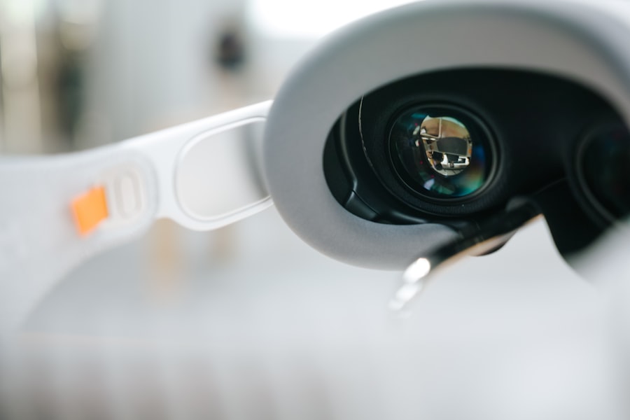 Overcoming the Hardware Limitations of Lightweight Optics in Smart Glasses 1 Smart Glasses