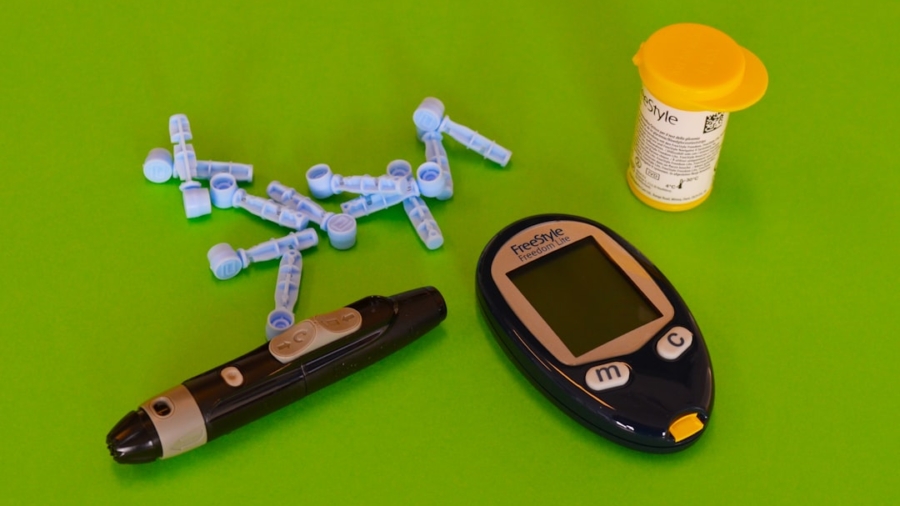 Photo Continuous Glucose Monitoring Systems