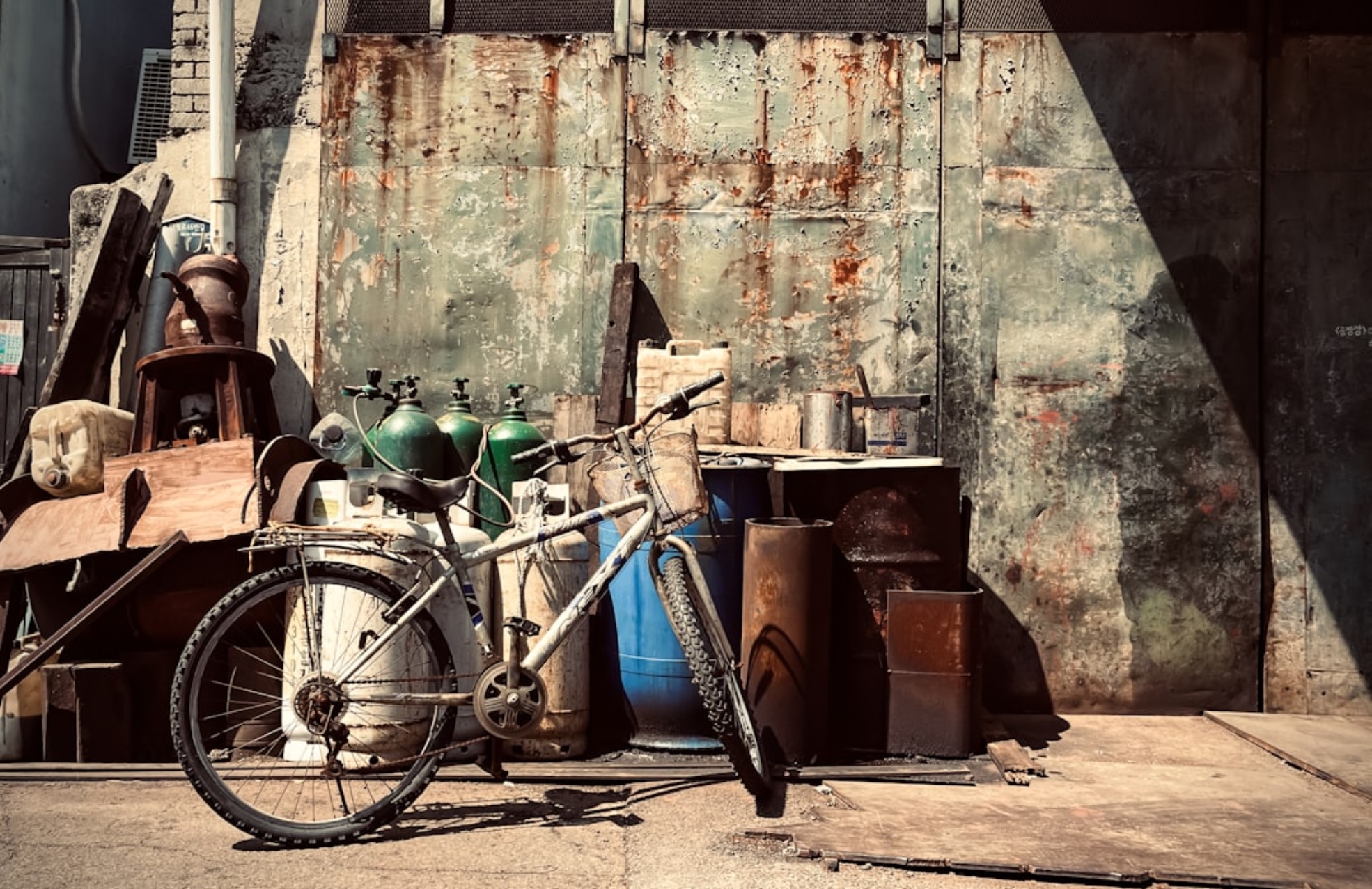 Photo Upcycling Industrial Waste