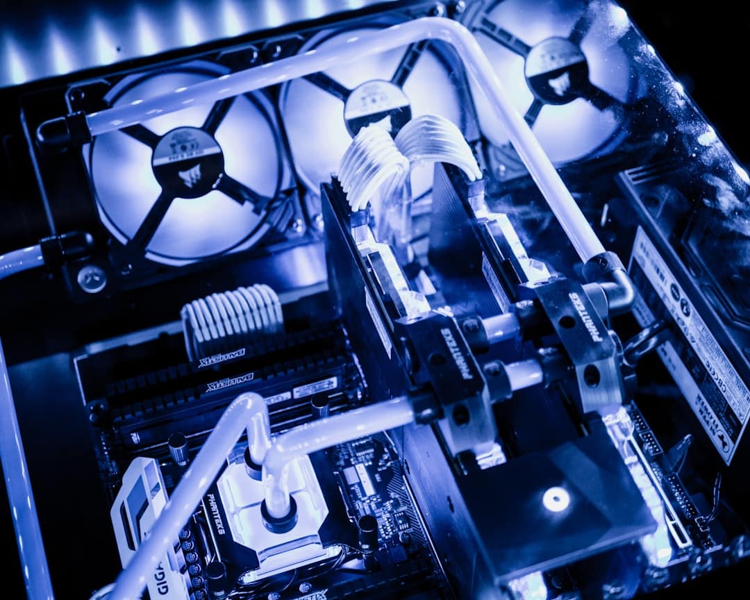 Photo Submersion Cooling Tech