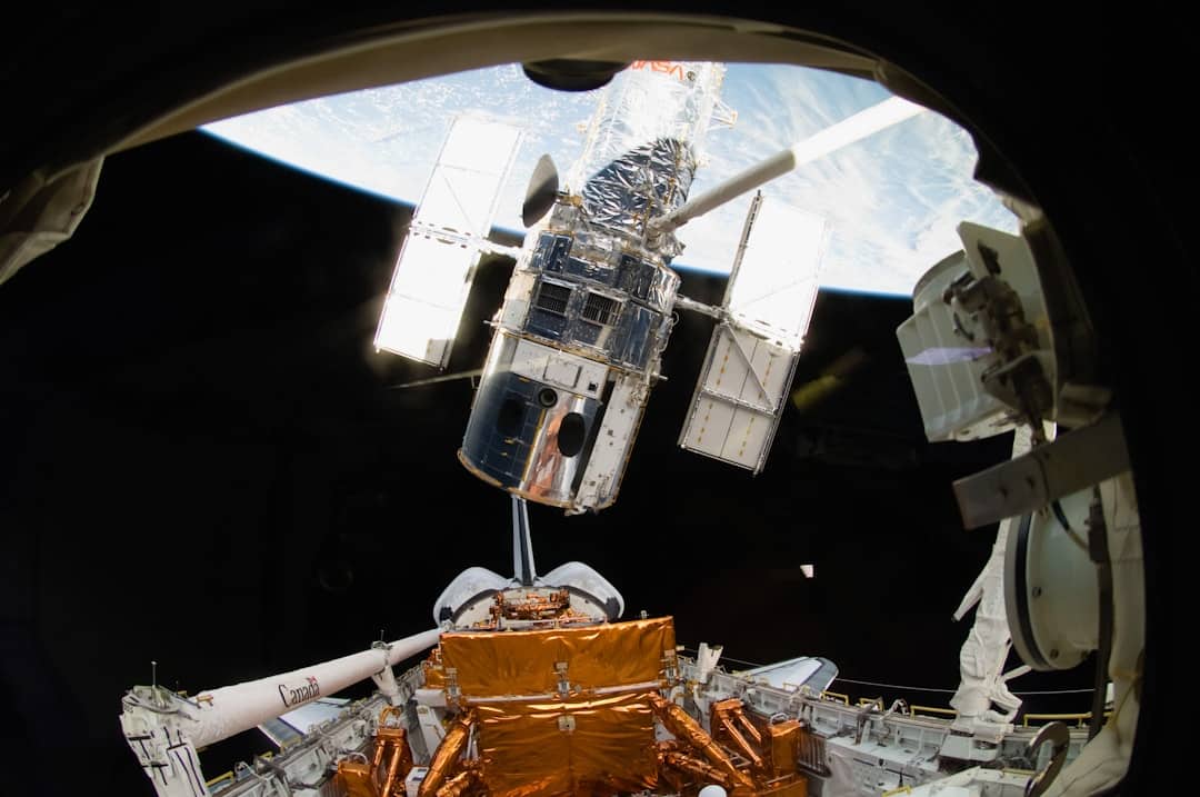 Photo Satellite Refueling