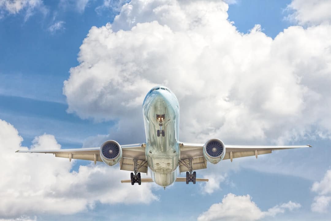 Photo Decarbonizing Aviation