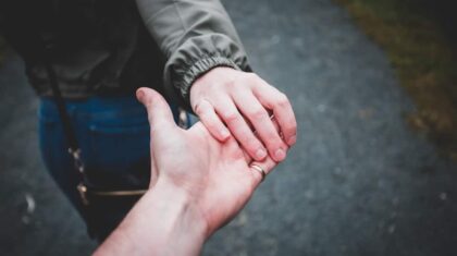 Photo Hand-Tracking Interactions