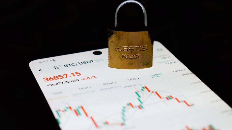 Photo Fraud Detection