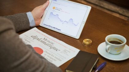 Photo Auditing Smart Contracts