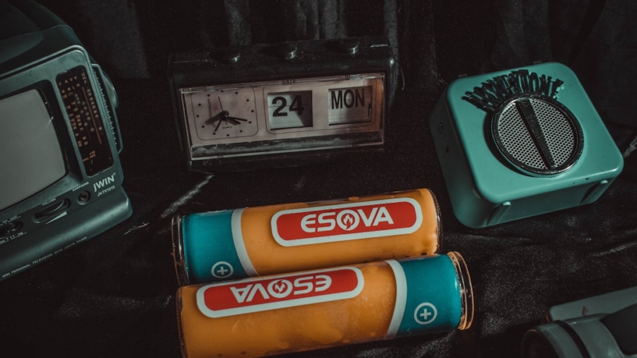Photo Sodium-Ion Batteries