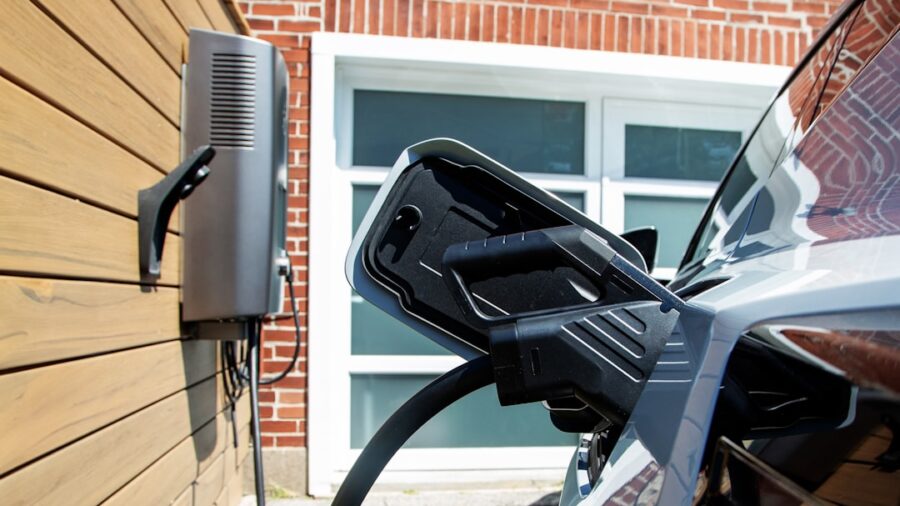 Photo Vehicle-to-Grid Technology