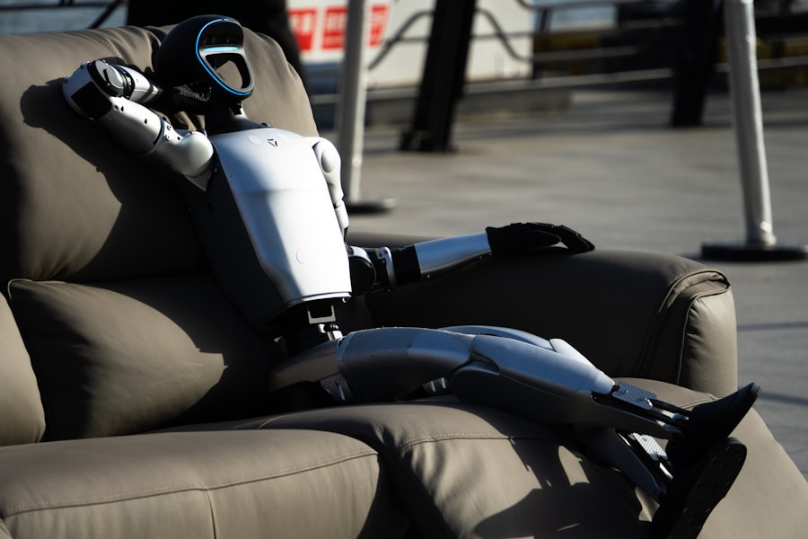 The Engineering Behind Wearable Robotic Exoskeletons for Industrial Workers 2 Photo Wearable Robotic Exoskeletons