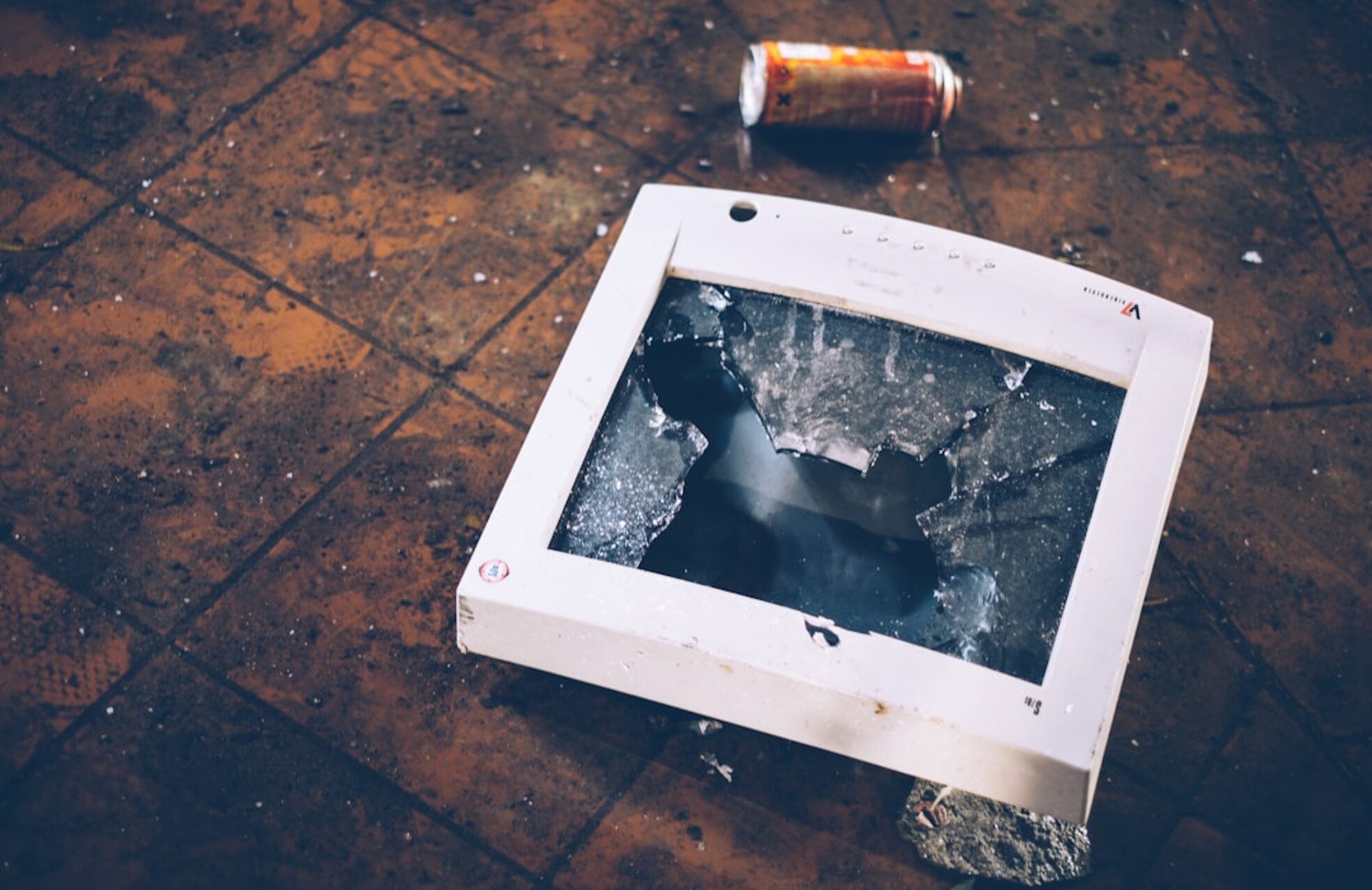 Photo IoT Device Abandonment