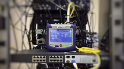 Photo Hybrid Fiber-Wireless Networks
