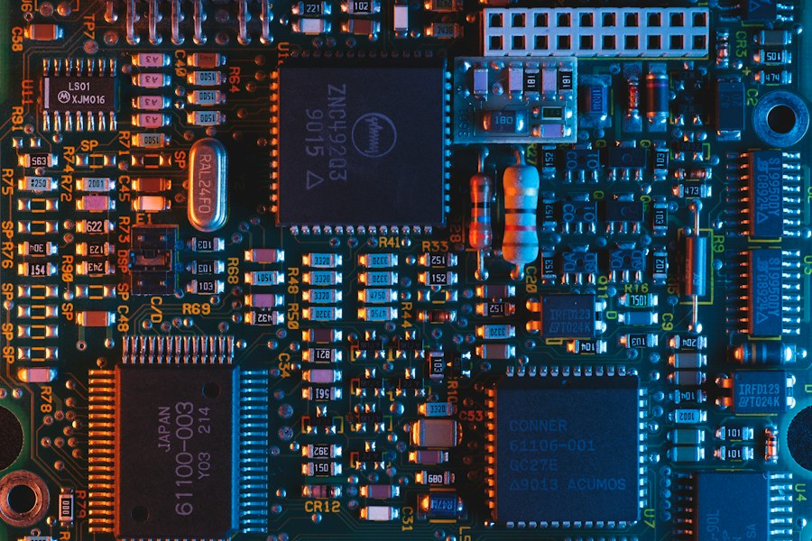 Photonic Quantum Processors: Overcoming Room-Temperature Scaling Challenges 1 Photonic Quantum Processors