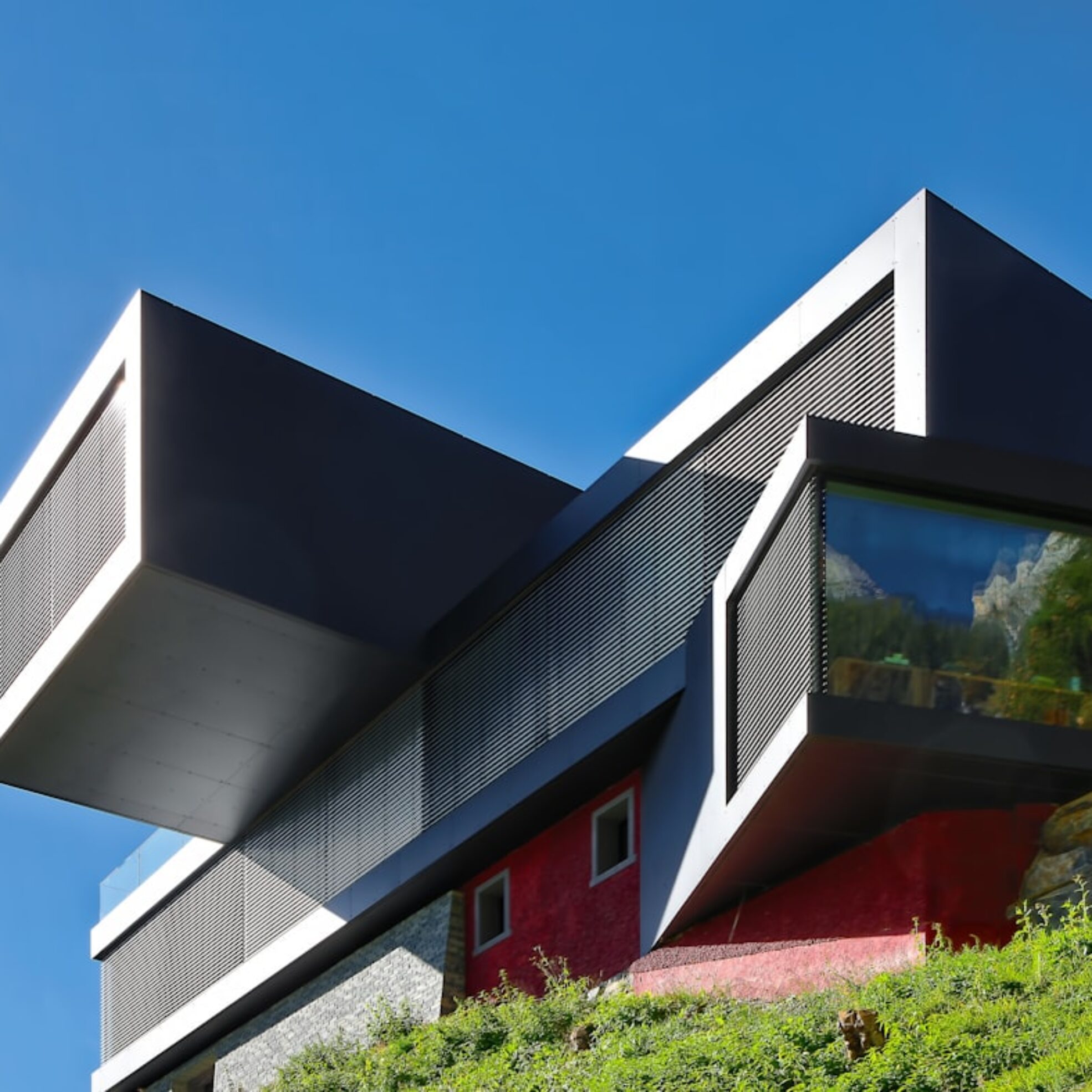 Photo DePIN Architecture