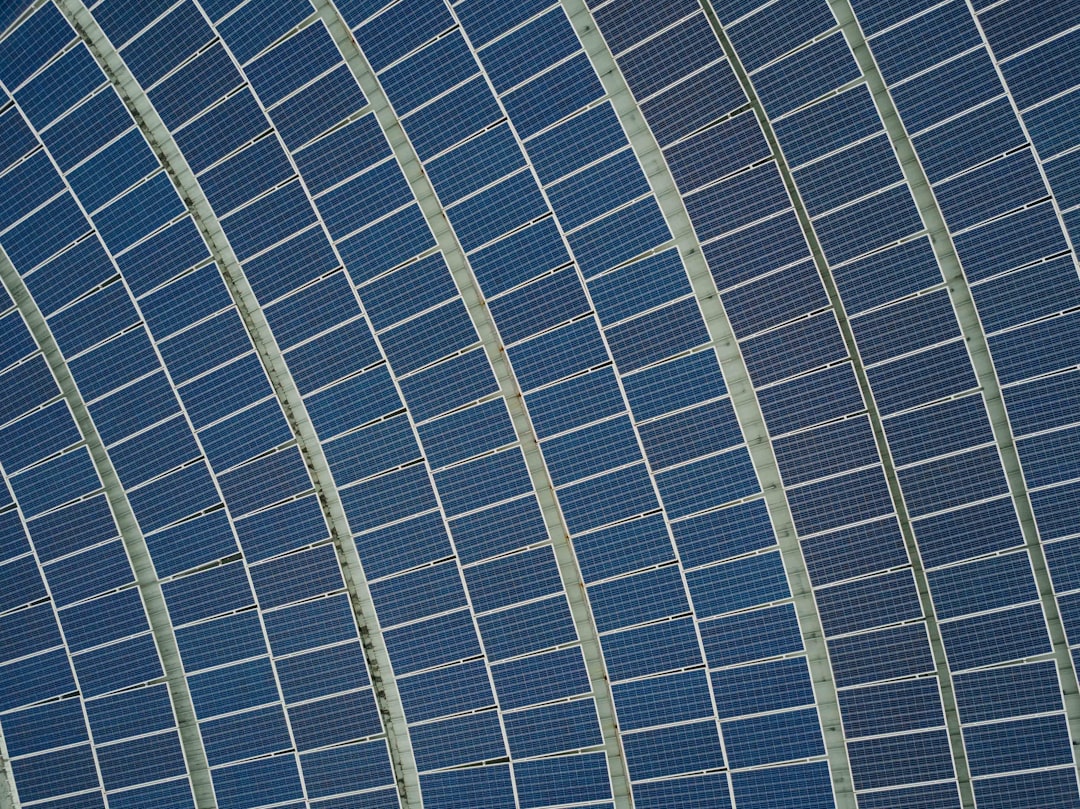 Photo Perovskite-Silicon Tandem Solar Cells