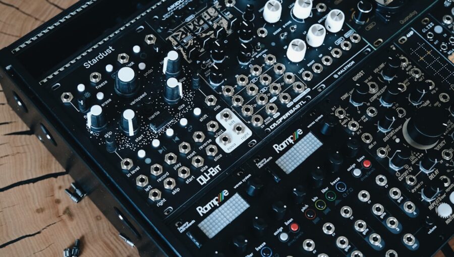 Photo Modular Hardware
