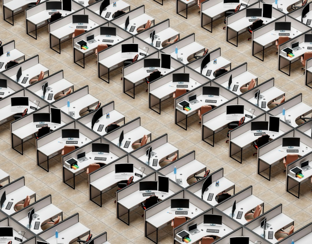 Photo Distraction-Free Workspaces