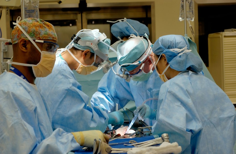 Photo Mixed Reality Surgical Pre-Planning