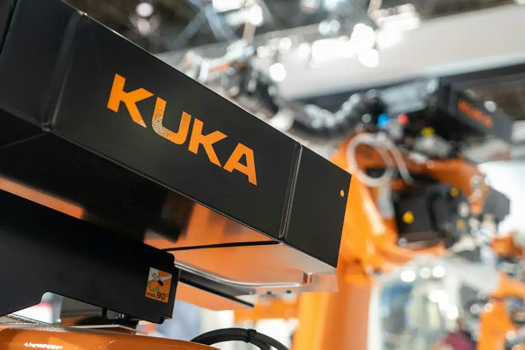 Photo Industrial Robot Vision Models