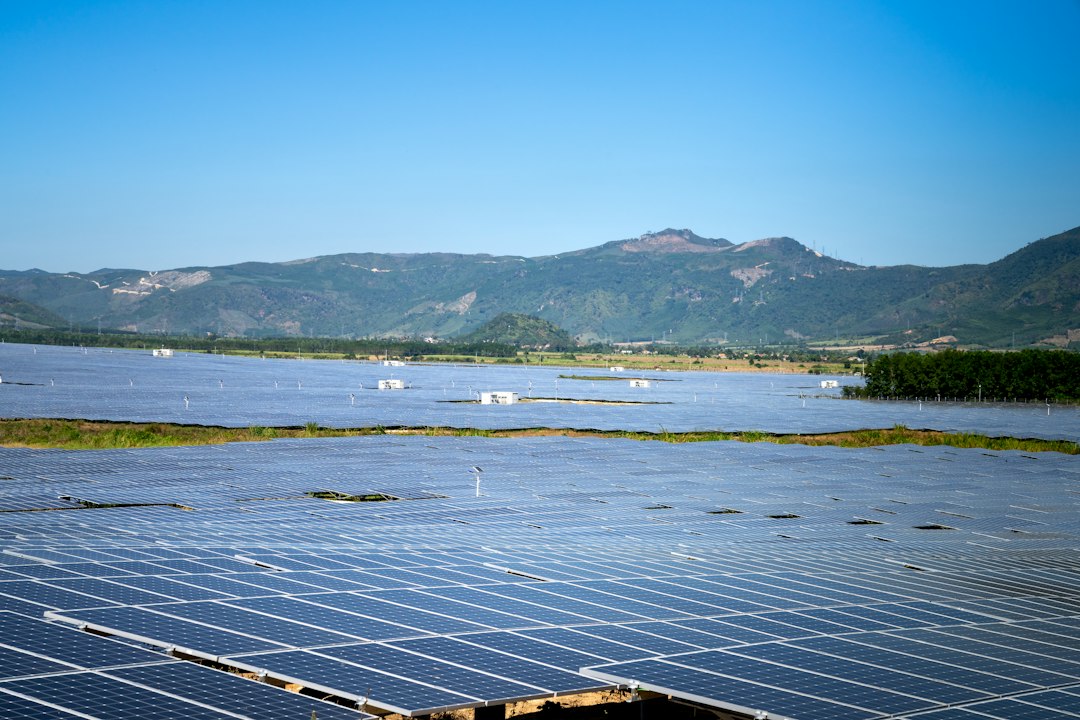 Photo Floating Solar Farms