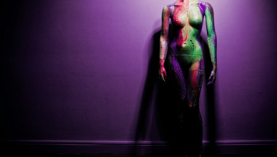 Photo Model Hallucination