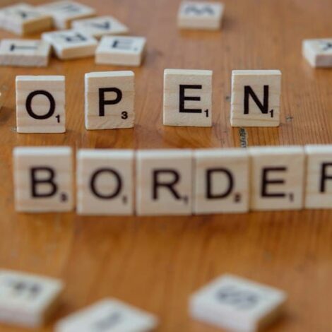 Photo API Broken Object Level Authorization Flaws