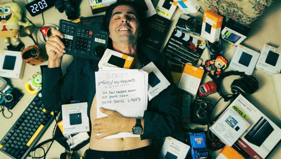 Photo Digital Clutter