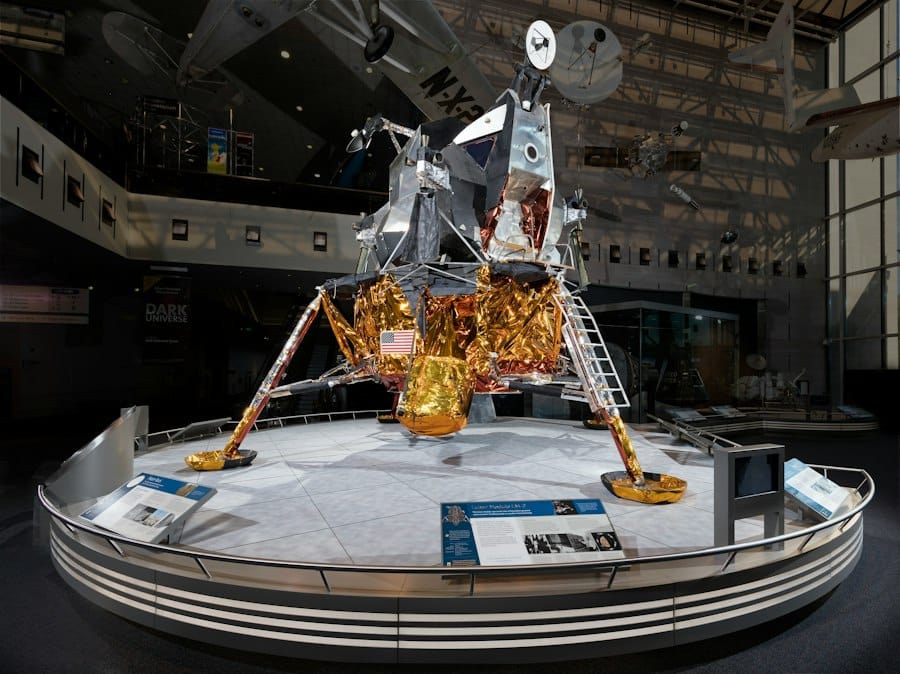 Photo Nuclear Thermal vs Electric Propulsion Mars Missions
