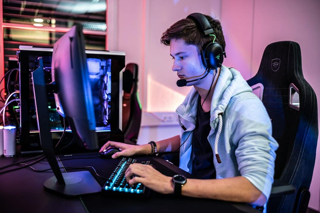Photo cloud gaming edge computing latency mitigation