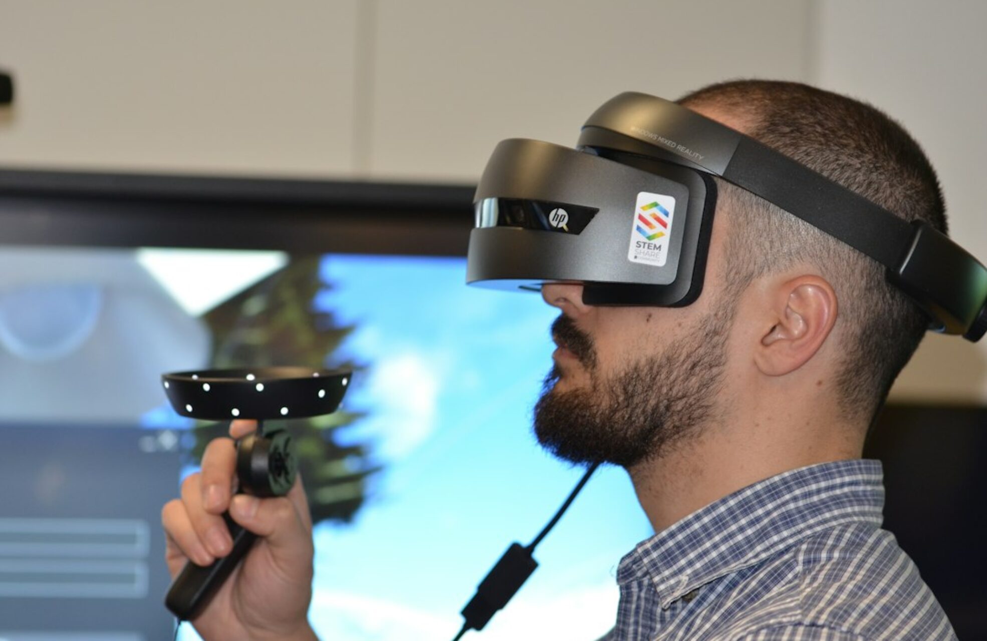 Home 12 Photo AI real-time spatial mapping headset