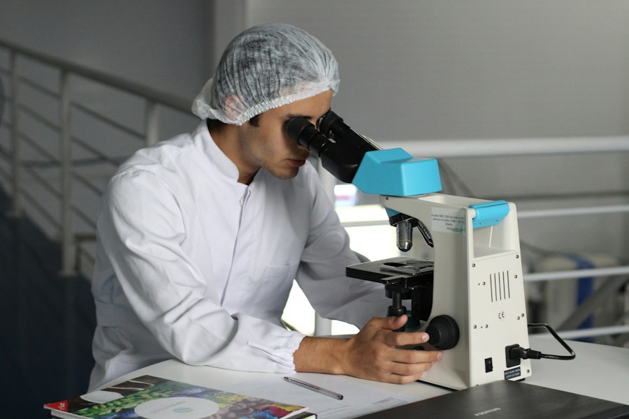 Organ-on-a-Chip Technology: Phasing Out Animal Testing in Pharmaceutical R&D 2 Photo Organ-on-a-Chip pharmaceutical research