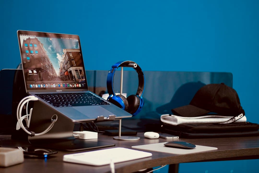 Photo cloud-assisted rendering portable headsets edge servers