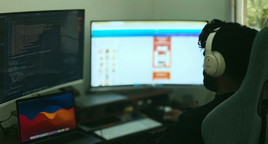 dual monitor workspace coding writing optimization