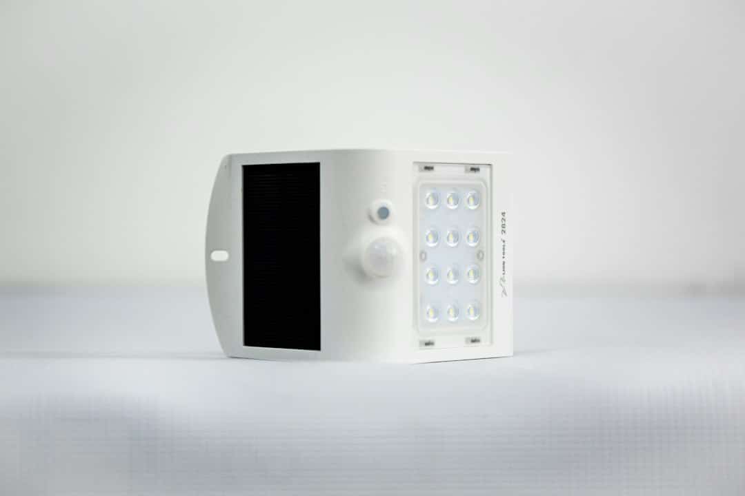 Photo Millimeter Wave Presence Sensors vs PIR Motion Detectors