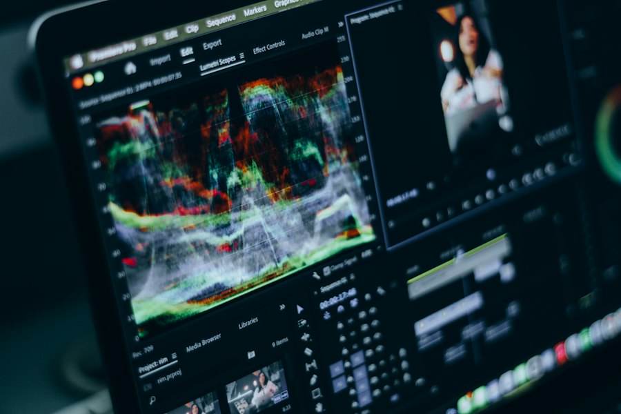 Low-Latency Video Streaming Codecs: AV1 Adoption in Cloud Interactive Media 1 AV1 low-latency video streaming codec cloud
