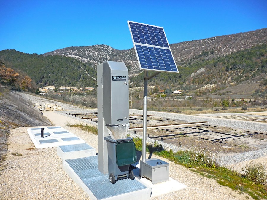 Photo Smart solar inverters dynamic grid tariff automation