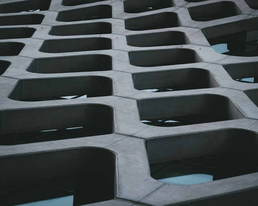 Photo carbon-negative concrete materials