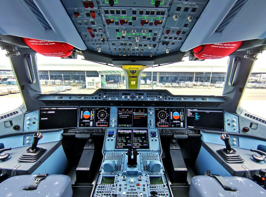 Autonomous flight deck AI integration cockpit