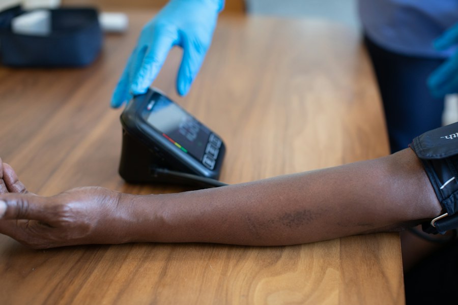 Bioimpedance Spectroscopy in Smart Bands: Body Composition Analysis on the Wrist 1 Bioimpedance Spectroscopy Smart Wristband